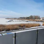 Moderne Mit Balkon Direkt An Der Peene * Ziemitz