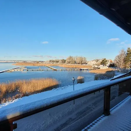 Moderne Mit Balkon Direkt An Der Peene * Ziemitz