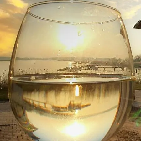 Moderne Mit Balkon Direkt An Der Peene * Ziemitz