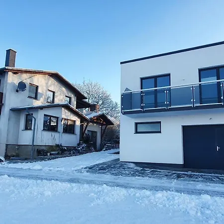 Apartament Moderne Mit Balkon Direkt An Der Peene *