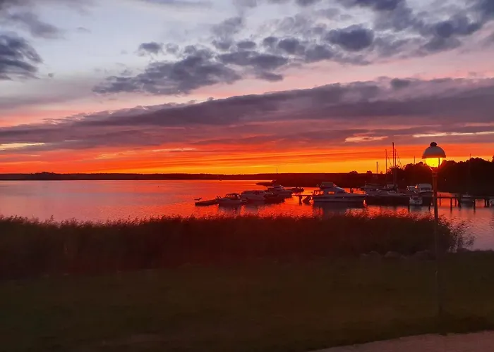 Апартаменты Moderne Mit Balkon Direkt An Der Peene *